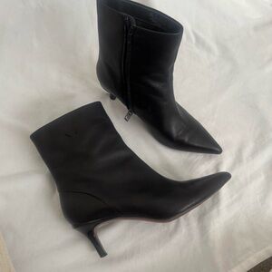 Franco Sarto Kitten Heel Boots 🖤